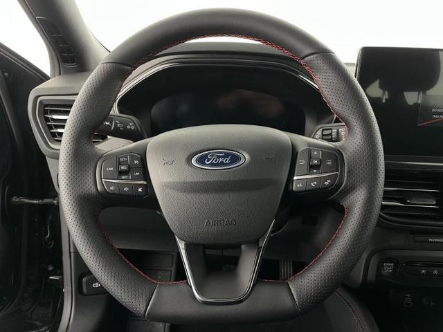 Ford Focus Turnier ST-Line X 1.0 EcoBoost Hybrid 114kW (155 PS) 7-Gang-Automatikgetriebe 