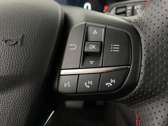 Ford Focus Turnier ST-Line X 1.0 EcoBoost Hybrid 114kW (155 PS) 7-Gang-Automatikgetriebe 