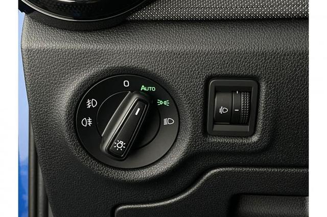 Skoda Fabia Limited Edition 1.0 TSI 70 KW (95 PS) 5-Gang Schaltgetriebe 