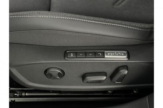 Volkswagen Golf Variant Life Edition 1.5 eTSI OPF 110kW (150 PS) 7-Gang- DSG 