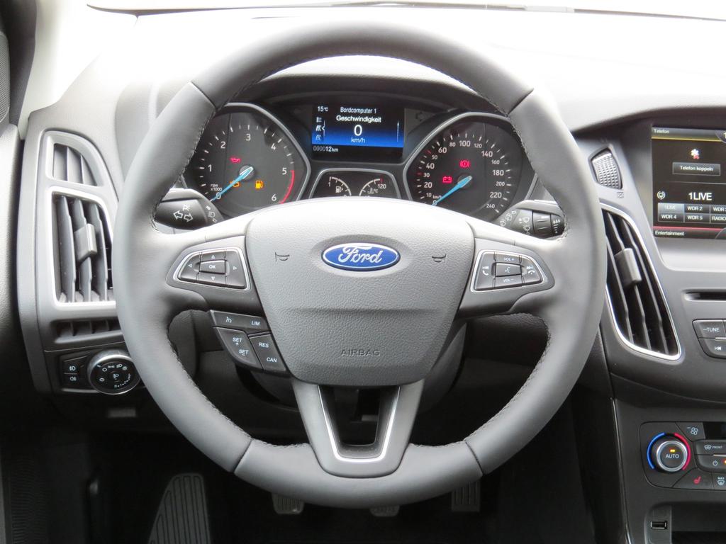 Ford Focus Turnier St Line X 2 0 Ecoblue 150ps Automatik Navi Sync3 Winterpaket Kamera Eu Neuwagen Dortmund