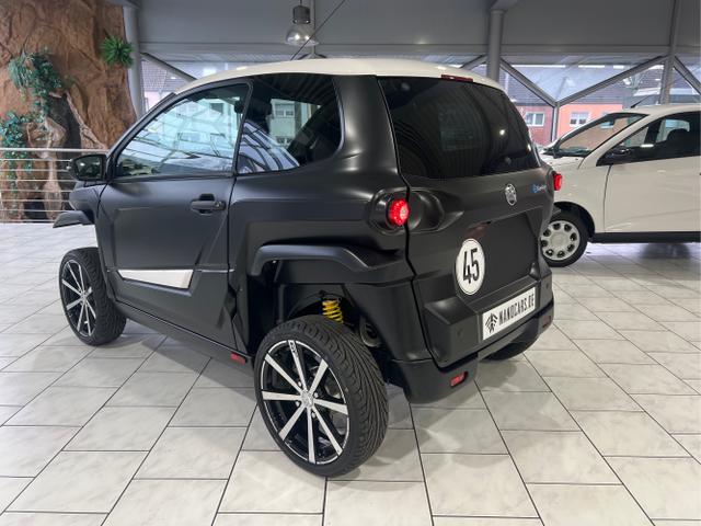 Aixam / e´Scouty Mega / Weiß / / / Kamera 