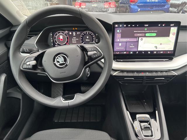 Skoda / Octavia Combi / Silber / Selection / / 