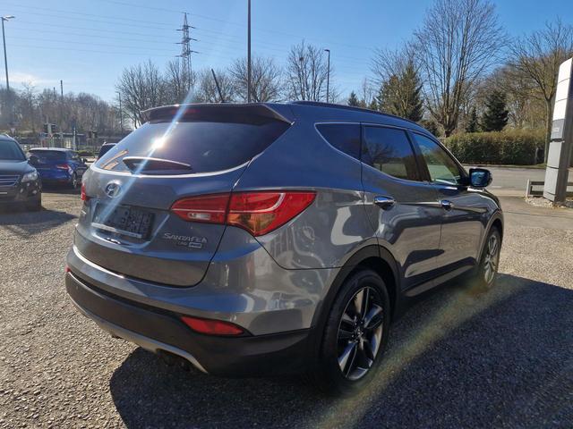 Hyundai SANTA FE 2.2 CRDI Premium 4WD - Verkauf im Kundenauftrag! 