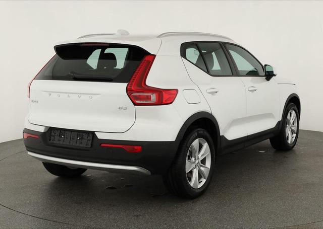 Volvo XC40 Core 2WD B3 Mild-Hybrid Core, AHK, Navi, LED, Winter, Kamera, el. Klappe 