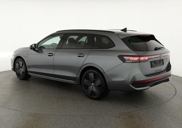 Volkswagen Passat Variant 1.5 TSI eHybrid 200 kW R-Line Black, Pano, AHK, AreaView, 19-Zoll 