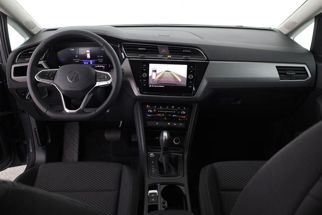 Volkswagen Touran Comfortline BMT/Start-Stopp 1.5 TSI DSG Comfortline, AHK, Navi, Kamera, Side, Winter, 4-J. Garantie 