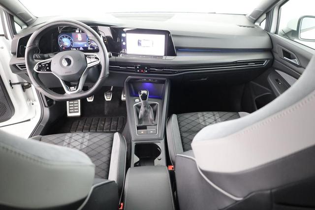 Volkswagen Golf R-Line VIII Variant 1.5 TSI R-LINE, AHK, Navi, LED, Winter, 17-Zoll 