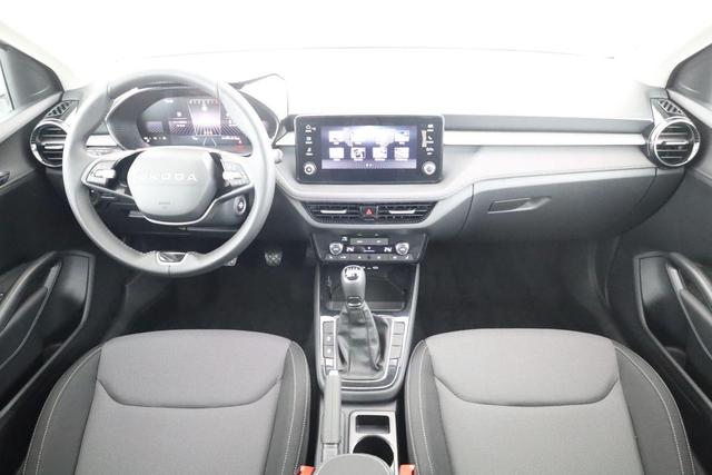 Skoda Fabia Selection 1.0 TSI 130 Jahre, LED, Kamera, Winter, 15-Zoll, 5-J. Garantie 