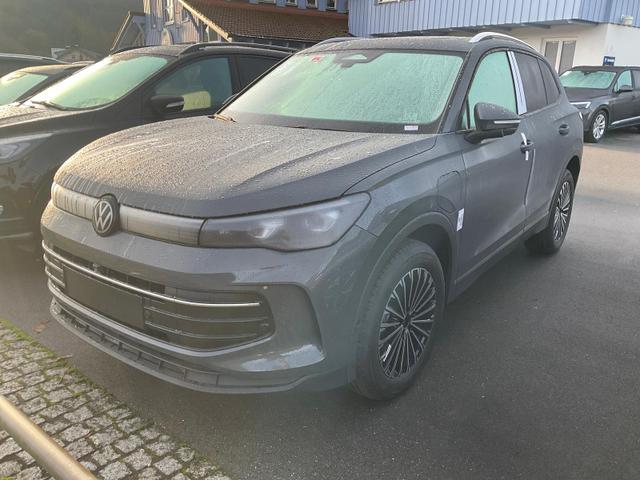 Volkswagen Tiguan - 1.5 TSI eHybrid 150 kW Life DSG Life, IQ.Light, Pano, AHK, EasyOpen, AreaView, Side