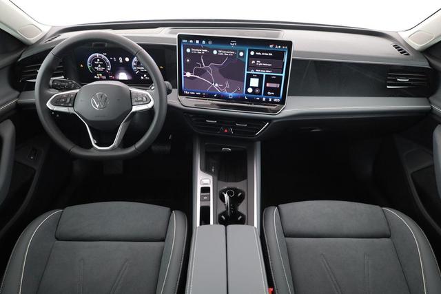 Volkswagen Passat Variant 1.5 TSI eHybrid 150 kW Business Business, HuD, 18-Zoll, Navi Pro, AHK, sofort 
