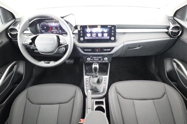 Skoda Fabia Selection 1.0 TSI DSG 130 Jahre, LED, Kamera, ACC, Side, Ladeboden, Winter 