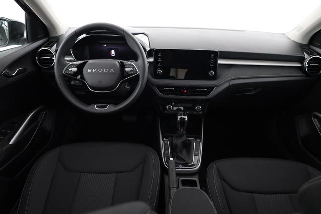 Skoda Fabia Selection 1.0 TSI DSG 130 Jahre, LED, Kamera, ACC, Side, Ladeboden, Winter 