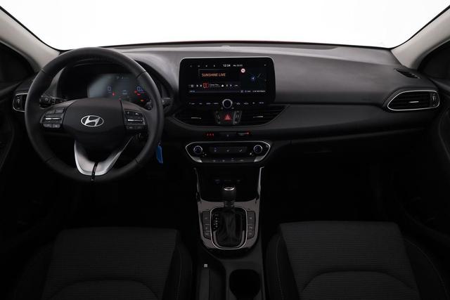 Hyundai i30 1.0 T-GDI DCT Family, Navi, Kamera, LED, 16-Zoll, Winterpaket, 1. Hand 