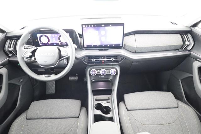 Skoda Kodiaq 2.0 TDI 142kW 4x4 Selection DSG Selection, 7-Sitzer, AHK, Navi, Side, el. Klappe, AreaView, ParkAssist 
