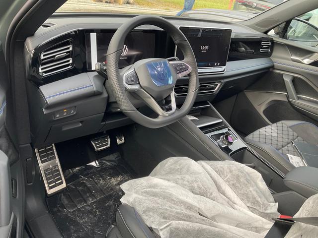 Volkswagen Tiguan 2.0 TSI 195 kW 4Motion R-Line DSG 4M Black, Pano, AHK, IQ.Light, AreaView, 20-Zoll, Navi 