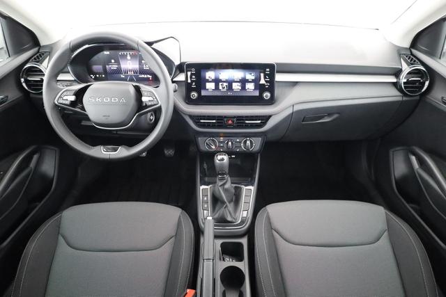 Skoda Fabia Selection 1.0 TSI Selection, Ladeboden, Park, Winterpaket, SmartLink, 4-J Garantie 