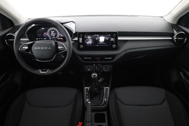 Skoda Fabia Selection 1.0 TSI Selection, Ladeboden, Park, Winterpaket, SmartLink, 4-J Garantie 