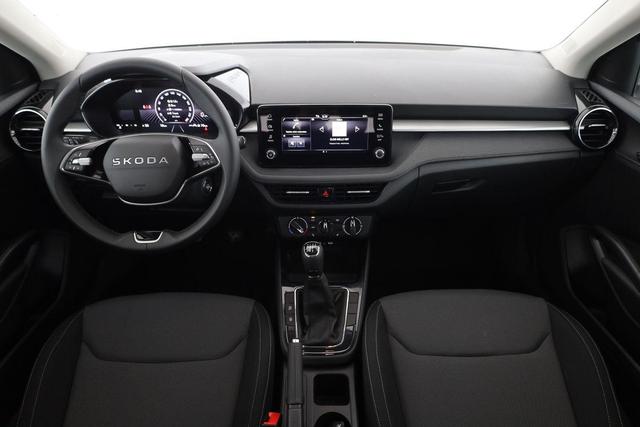 Skoda Fabia Selection 1.0 TSI Selection, Tempomat, Ladeboden, Park, Winterpaket, SmartLink, 4-J Garantie 