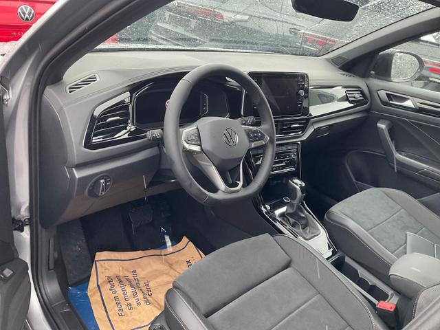 Volkswagen T-Roc Style 1.5 TSI DSG Black Style, AHK, IQ.Light, 19-Zoll, easyOpen, Navi 