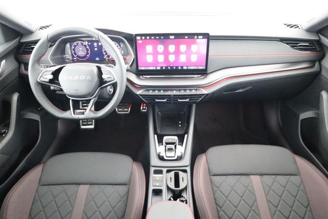 Skoda Octavia Combi RS 2.0 TSI DSG, Sonderlackierung, AHK, 19 Zoll, Canton, el. Klappe, Navi, Matrix, sofort 