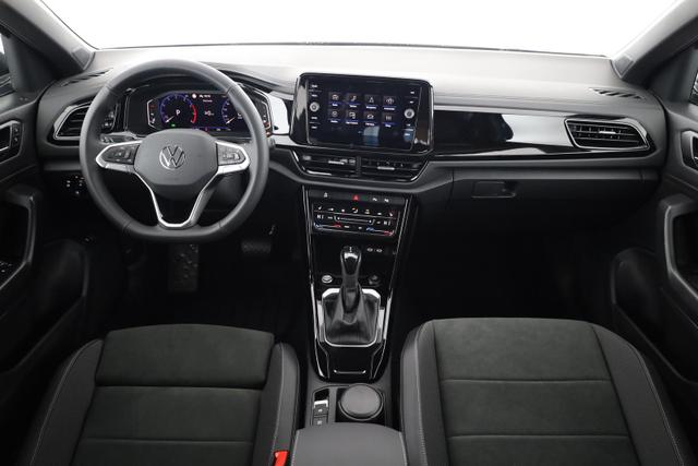 Volkswagen T-Roc Style 1.5 TSI DSG Black Style, AHK, IQ.Light, 19-Zoll, easyOpen, Navi 