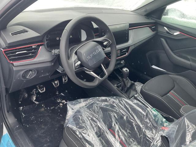 Skoda Kamiq Monte Carlo 1.5 TSI Carlo, Pano, Matrix, Navi, Kamera, Winter, 5 J.-Garantie 