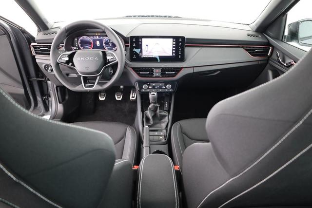 Skoda Kamiq Monte Carlo 1.5 TSI Carlo, Pano, Matrix, Navi, Kamera, Winter, 5 J.-Garantie 