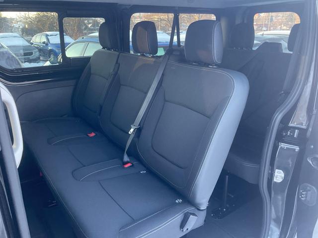 Renault Trafic Combi Grand Evolution dCi 170 AT, AHK, Navi, Side, LED, Winter, 17-Zoll 