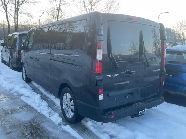 Renault Trafic Combi Grand Evolution dCi 170 AT, AHK, Navi, Side, LED, Winter, 17-Zoll 