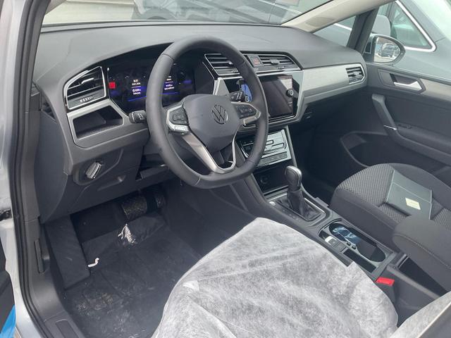 Volkswagen Touran Comfortline BMT/Start-Stopp 1.5 TSI DSG Comfortline, 7-Sitzer, AHK, Navi, Kamera, Side, Winter, 3 J.-Garantie 