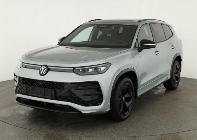 Volkswagen Tayron - 1.5 TSI eHybrid 150 kW R-Line Black, Pano, HuD, AHK, AreaView, LED-Plus, Side, Navi, Winter, 5 J.-Garantie