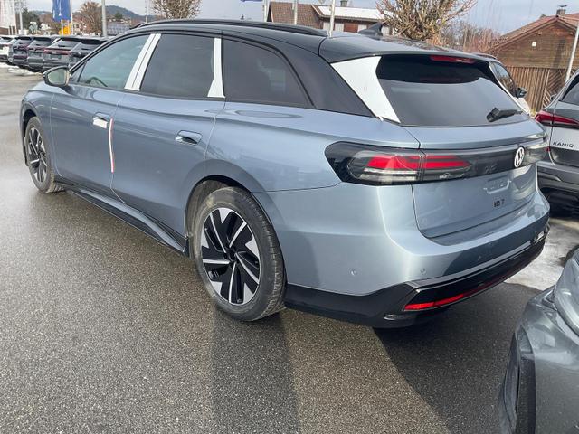 Volkswagen ID.7 Kombi Pro 210 kW Tourer Black Style, HUD, AreaView, Side, Winter, 19-Zoll 