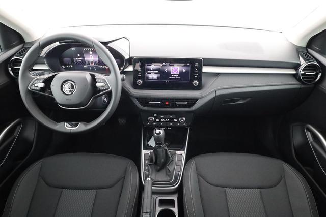 Skoda Fabia Selection 1.0 TSI Selection, Winter, Climatronic, 15-Zoll, Ladeboden 