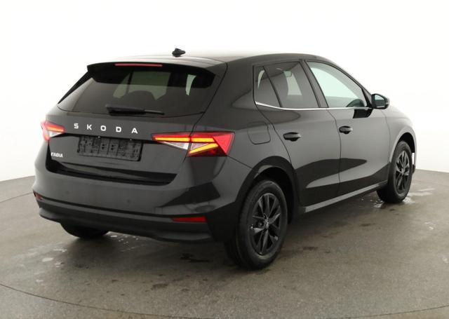 Skoda Fabia Selection 1.0 TSI DSG Selection, 15-Zoll schwarz, Winter, Ladeboden 