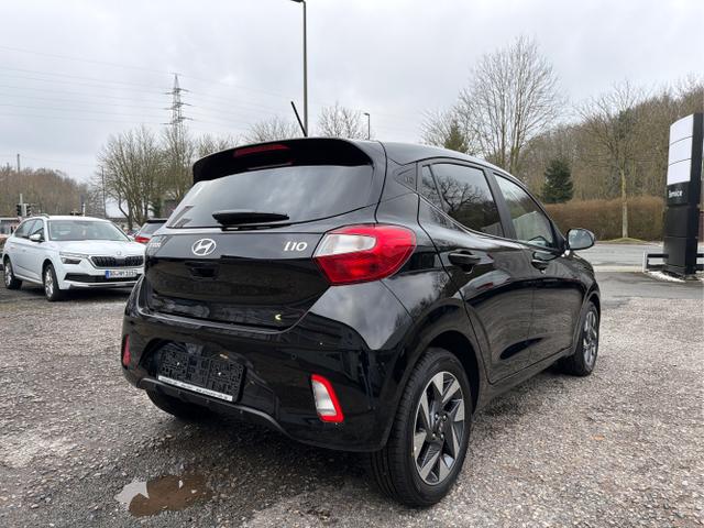 Hyundai / i10 / Schwarz / / / 