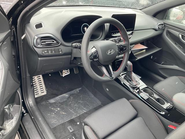 Hyundai i30 N Line 1.5 T-GDI DCT Fastback N-LINE, Navi, 18-Zoll, Kamera, LED, Winter 