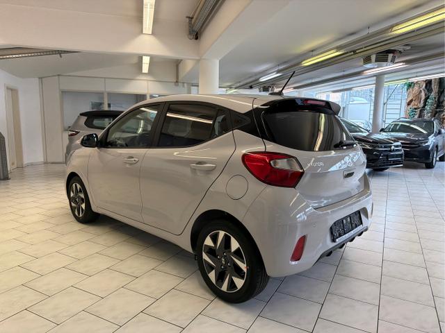 Hyundai / i10 / Grau / / / 