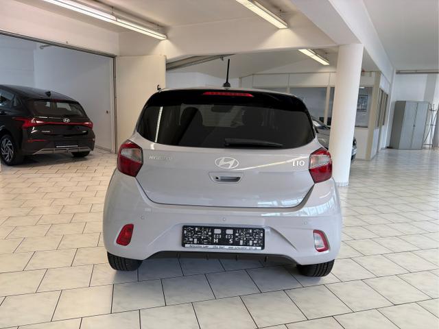 Hyundai / i10 / Grau / / / 