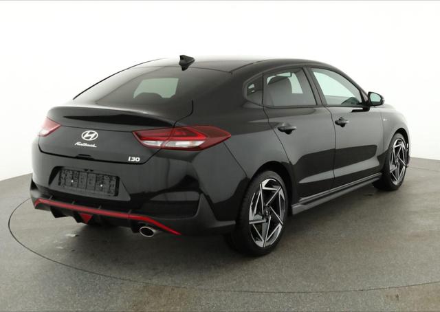 Hyundai i30 N Line 1.5 T-GDI DCT Fastback N-LINE, Navi, 18-Zoll, Kamera, LED, Winter 
