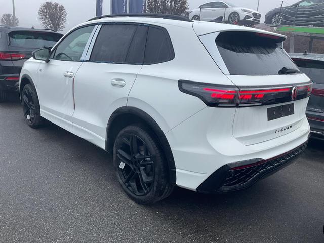 Volkswagen Tiguan 2.0 TDI 142 kW 4Motion R-Line DSG 4M Black, 20-Zoll, Pano, Leder, IQ.Light, AHK, Navi, Side, AreaView, Winter 