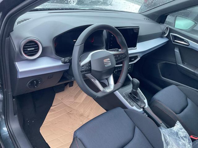 Seat Arona FR 1.5 TSI DSG FR, AHK, Navi, Winterpaket, Kamera 