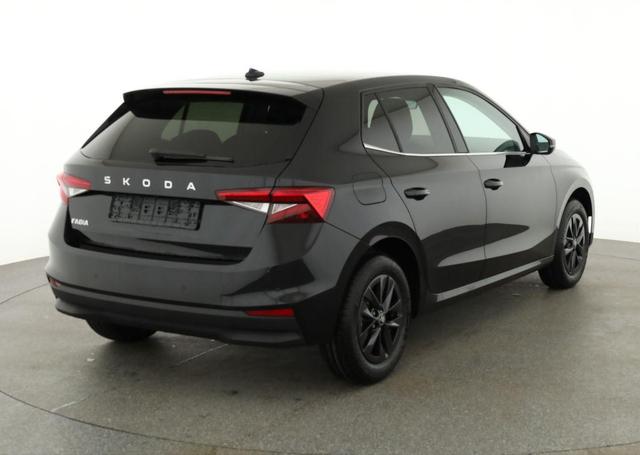 Skoda Fabia Selection 1.0 TSI DSG Selection, KESSY, Kamera, 15-Zoll schwarz, Winter, Ladeboden 