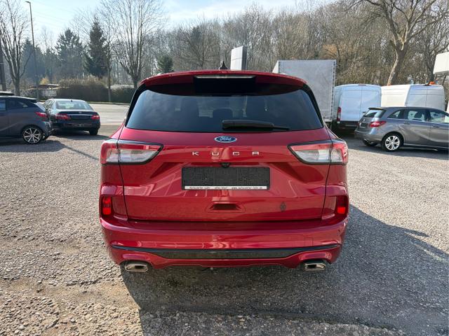 Ford / Kuga / Rot / / / 