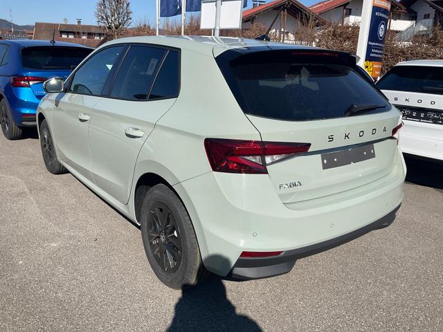 Skoda Fabia Selection 1.0 TSI 130 Jahre, LED, Kamera, Winter, Sunset, 15-Zoll 