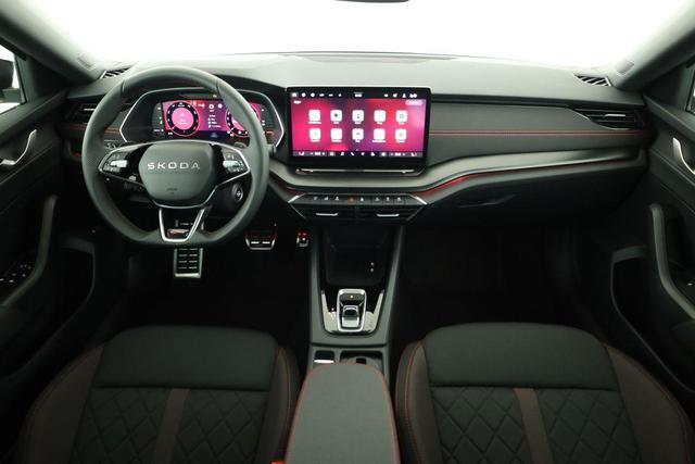 Skoda Octavia Combi 2.0 TSI 195 kW RS DSG, AHK, Navi, Matrix, Side, Winter, 5 J.-Garantie 