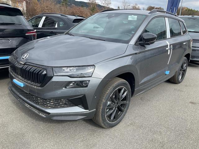 Skoda Karoq - Sportline 1.5 TSI DSG Sportline, AHK, Navi, CANTON, Matrix, AreaView, Side, Kamera, el. Klappe, FS-beheizbar