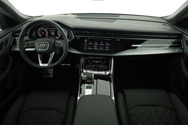 Audi Q8 50 TDI quattro qu S-LINE, Standheizung, HuD, Luft, Pano, B&O, 23-Zoll, AHK, Leder, AreaView, Optik schwarz 