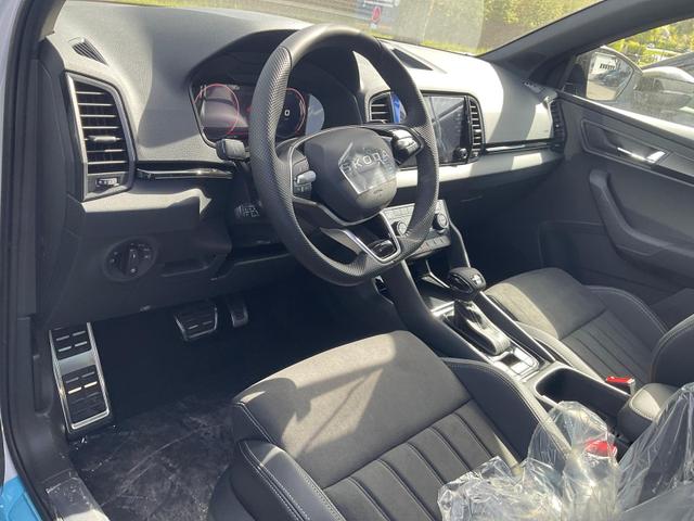 Skoda Karoq Sportline 4x4 2.0 TSI DSG Sportline, Pano, AHK, Navi, Matrix, Side, Winter, 5 J.-Garantie 