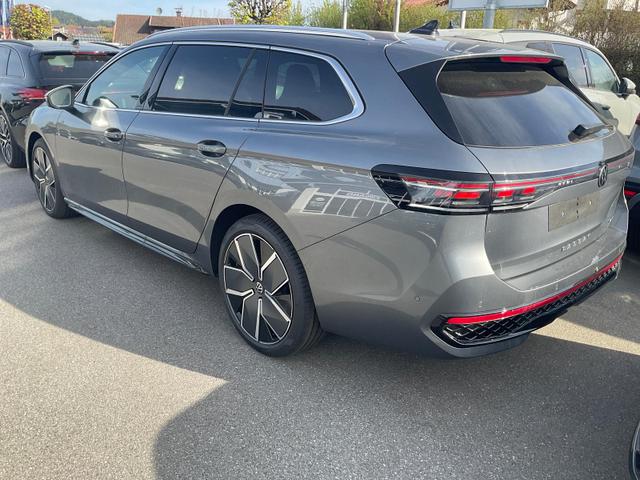 Volkswagen Passat Variant 2.0 TDI 142 kW 4Motion R-Line DSG 4M R-LINE, Pano, AHK, IQ.Light, HUD, 19-Zoll, AreaView, Navi, Side 